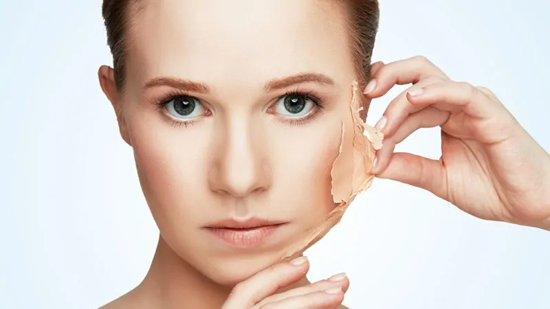 Peel da sinh học giúp loại bỏ đi lớp da chết và tái tạo lại làn da mới khỏe mạnh và trắng hồng 